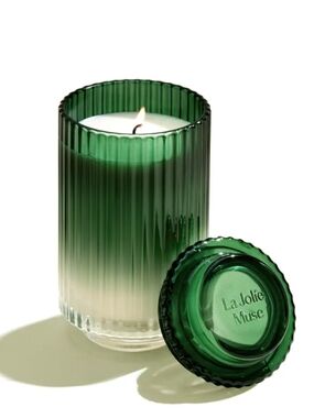 HTF!!! LA JOLIE MUSE Pomegranate & Pine Candle